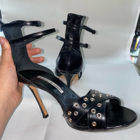 Manolo Blahnik - Picture 6 of 6
